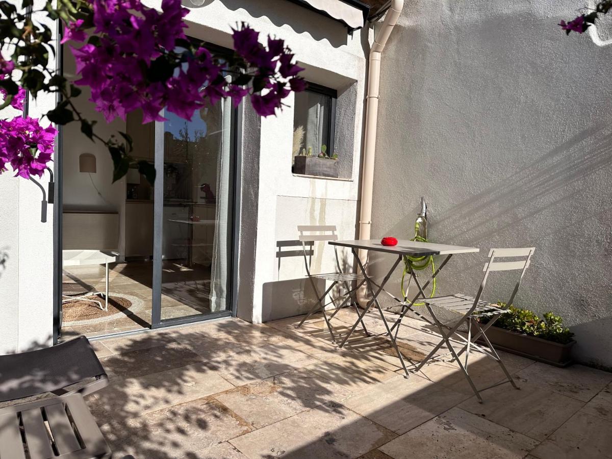 Appartements 3 Etoiles Terrasse Ou Patio Intra-Muros Aigues-Mortes Bagian luar foto
