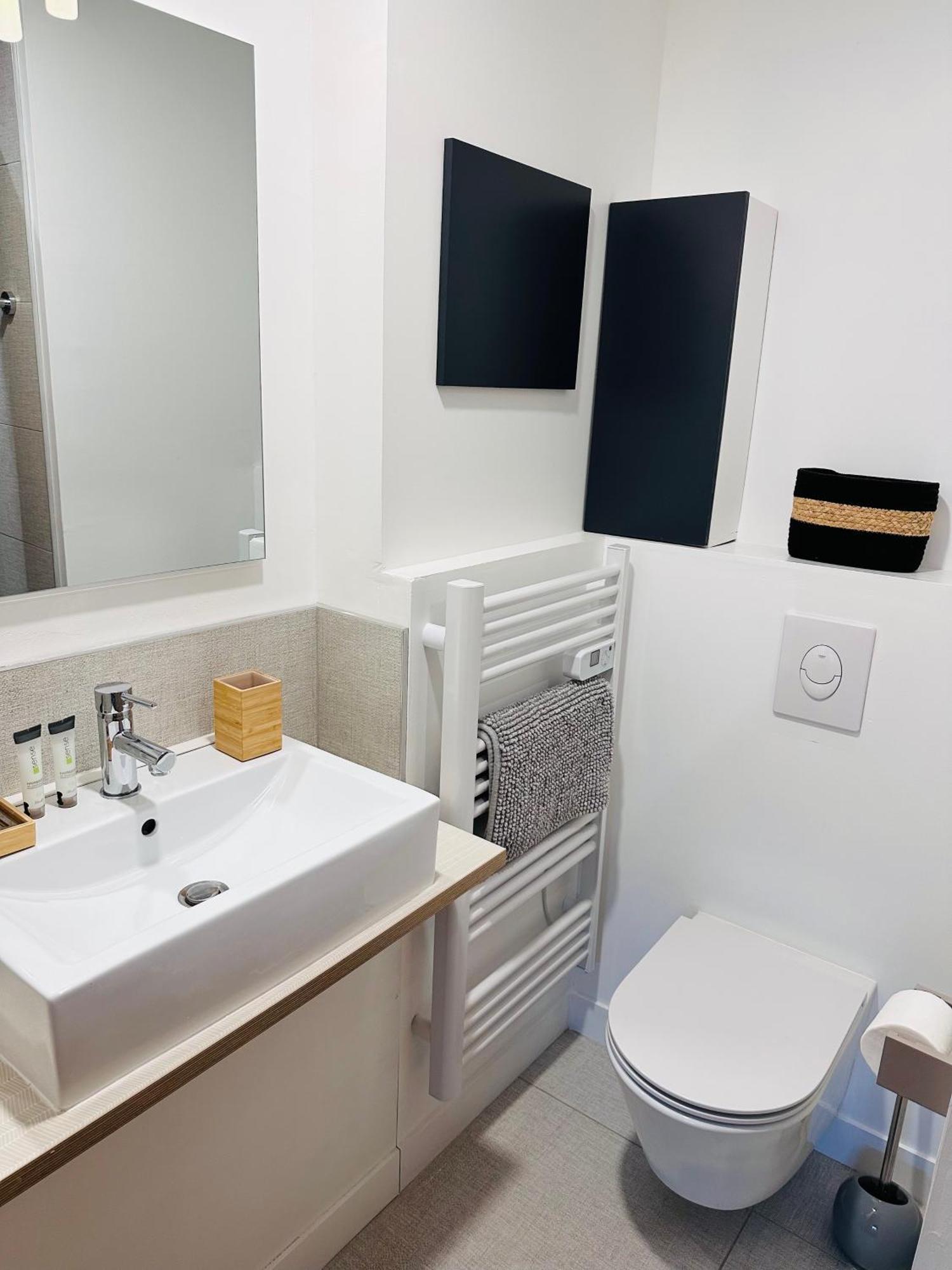 Appartements 3 Etoiles Terrasse Ou Patio Intra-Muros Aigues-Mortes Bagian luar foto